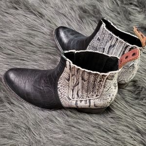 Freebird by Steve Madden Boots